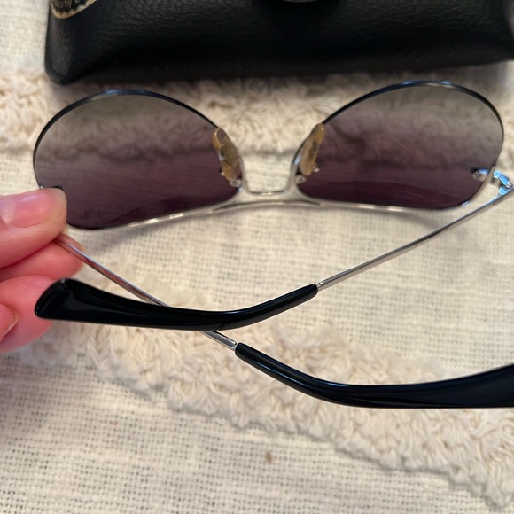 Ray-Ban Sunglasses - Picture 3 of 6